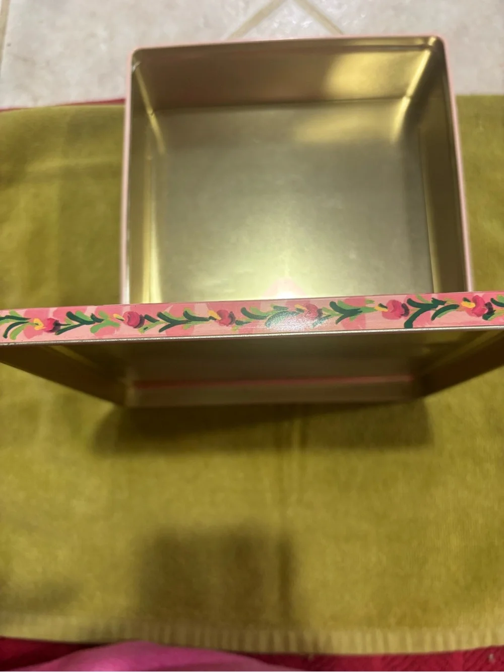 Gail Pittman Tin
